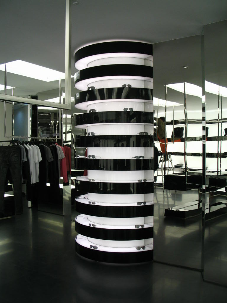 男装上海专卖店（施工图及实景）